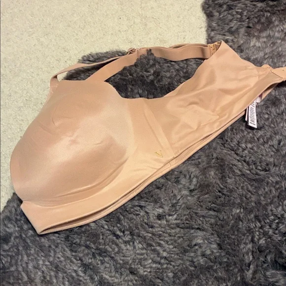 Women's Nude Bra - Picture 1 of 2